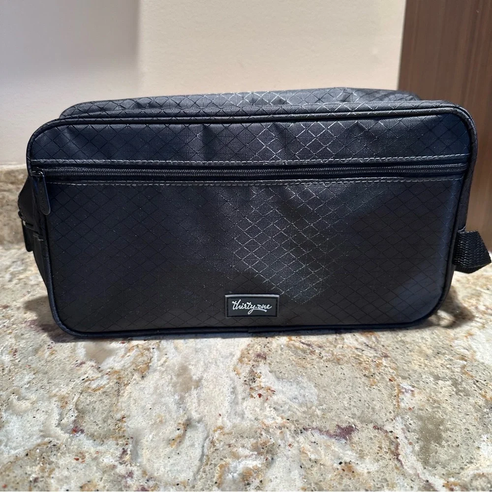 🎉 HP 🎊 Thirty-One Black Small Travel Bag - Picture 2 of 8